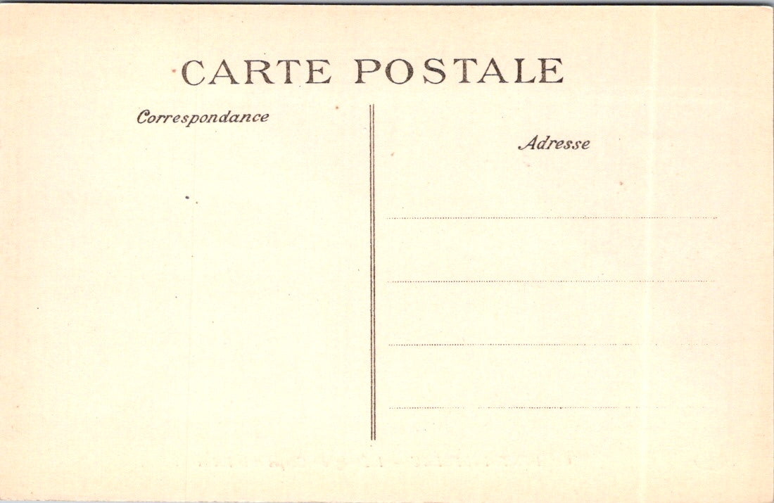 Vintage Postcard The Carp Pond The Palace of Fontainebleau France Unposted
