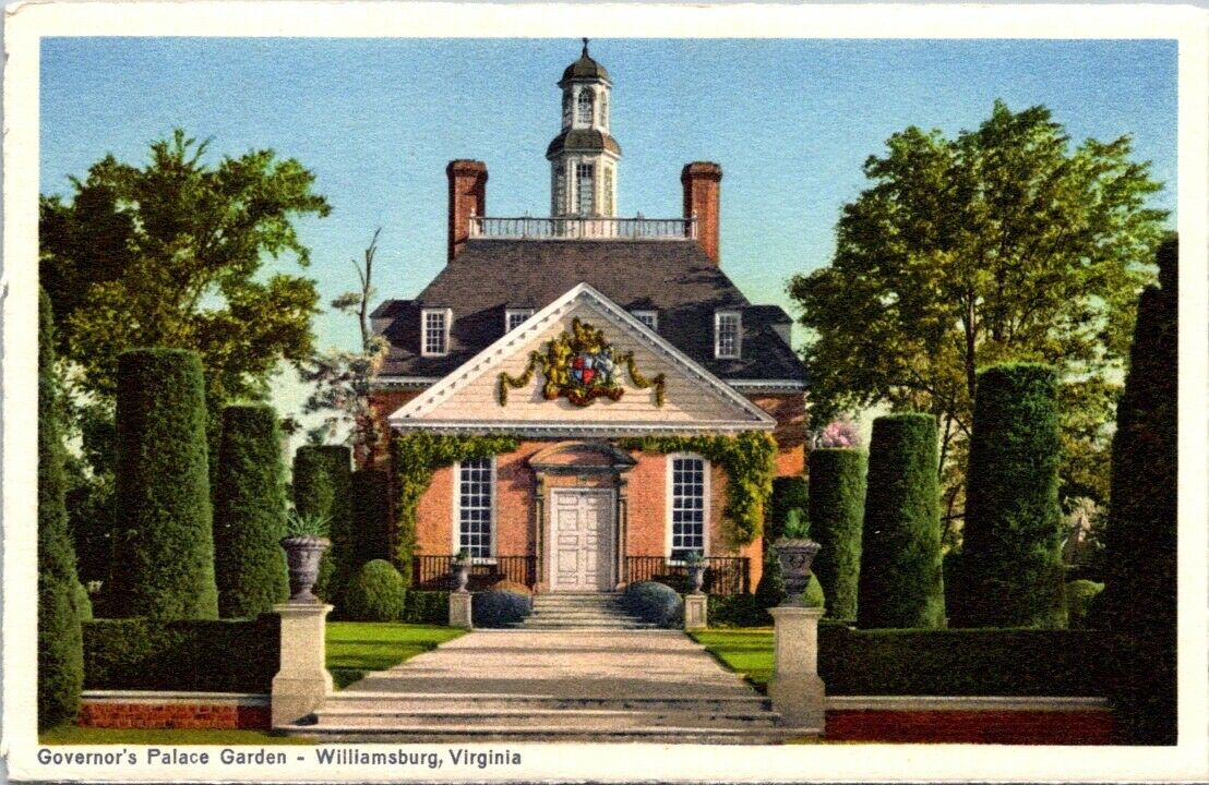 Postcard Post Card Governors Palace Garden Williamsburg Va Unposted