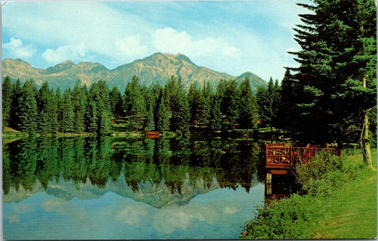 Vintage Postcard Lac Beauvert Pyramid Mountain Jasper National Park Alberta