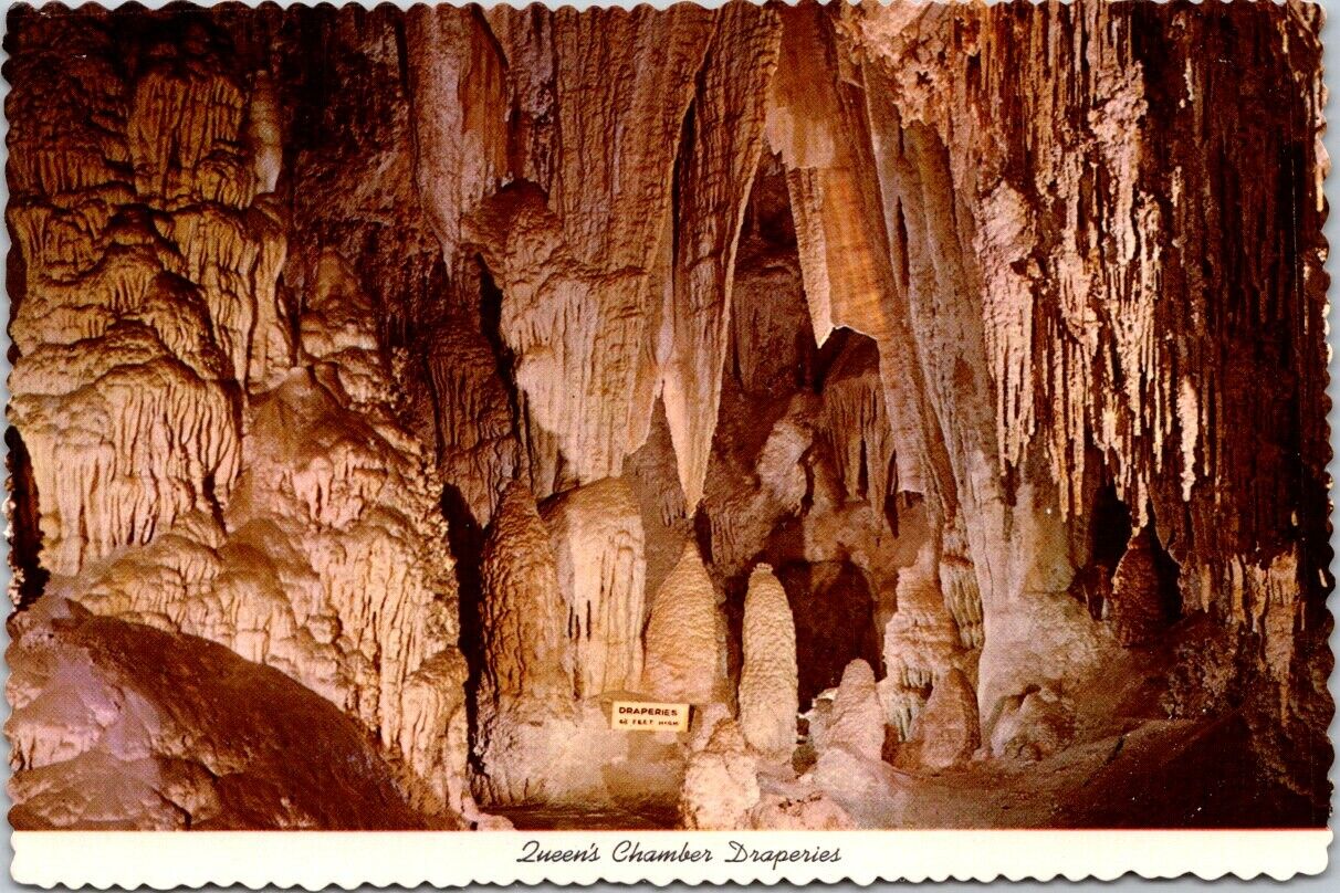 Vintage Postcard Queen's Chamber Draperies Carlsbad Caverns National Park