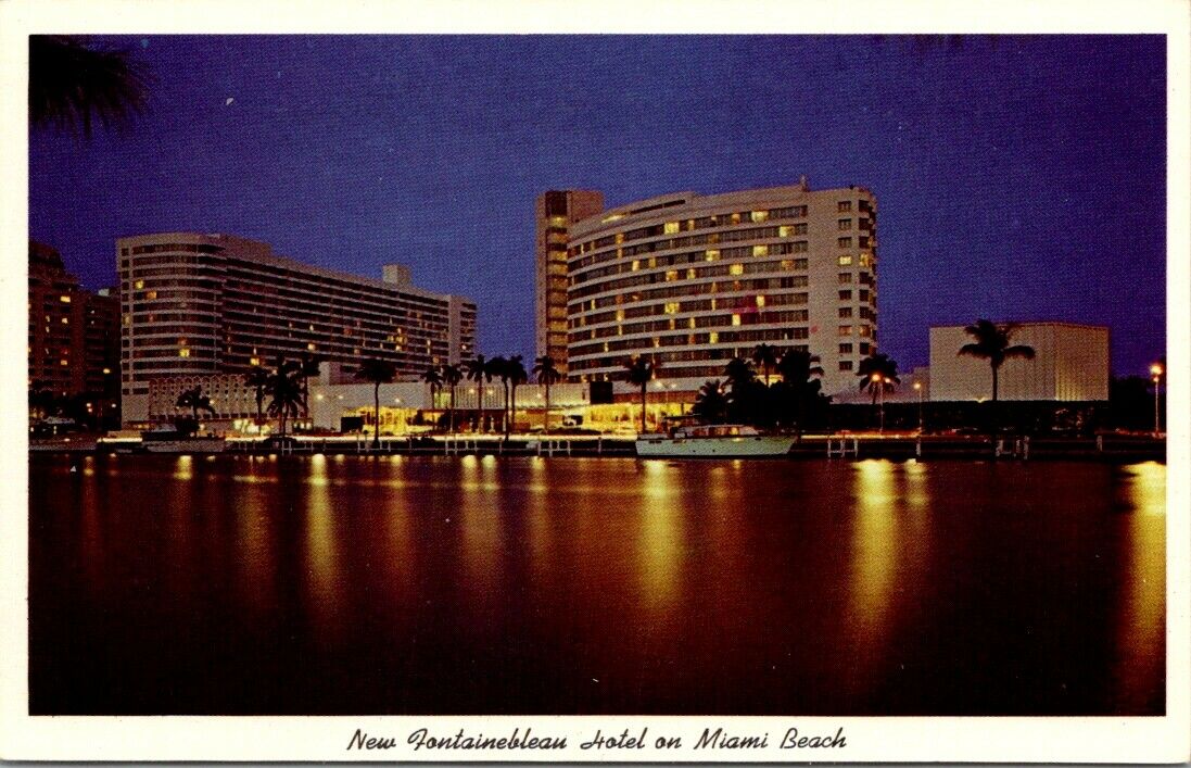 Vintage Postcard New Fontainebleau Hotel Miami Beach Florida Unposted