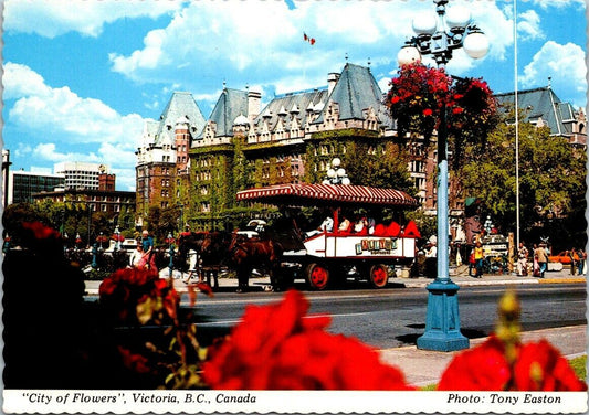 Vintage Postcard The Inner Harbour The City's Heart City Of Flower Canada