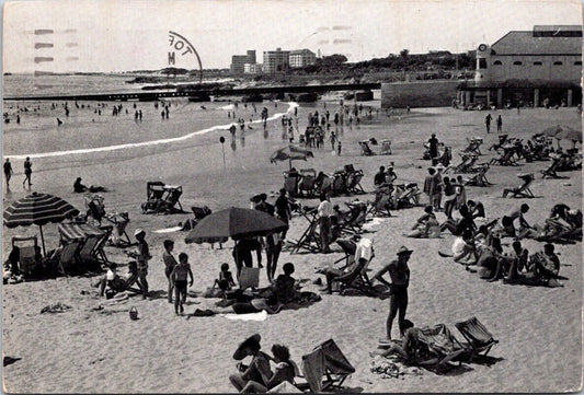 Vintage Postcard Humewood Beach Port Elizabeth South Africa Posted 1961