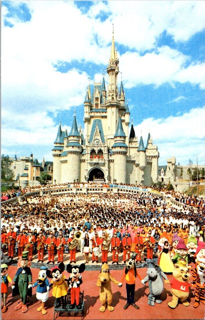 Vintage Postcard Cinderella Castle Welcome To Walt Disney World Unposted