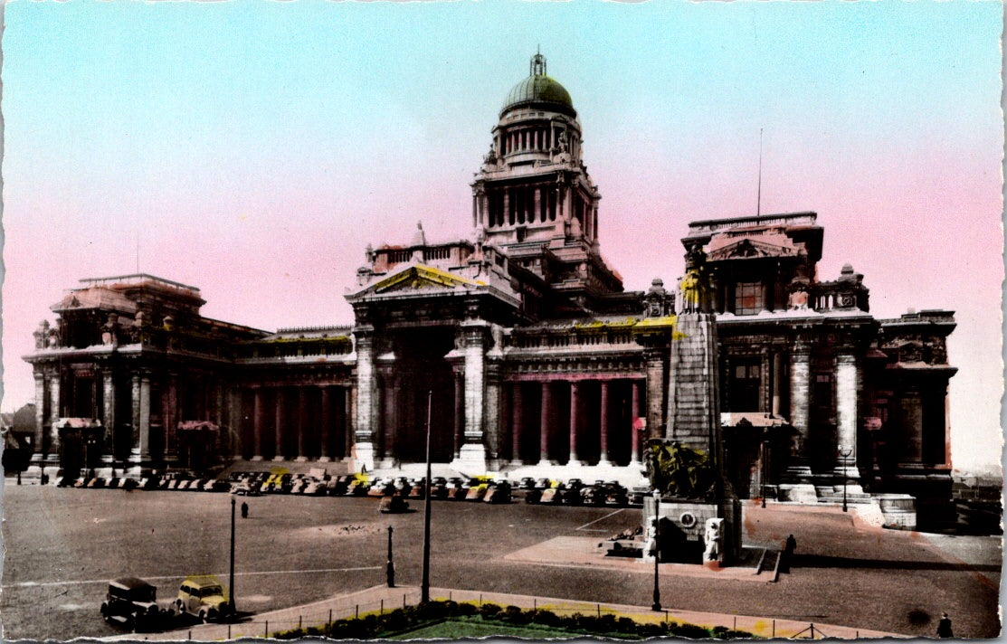 Vintage Postcard The Courts Of Justice Brussels Belgium Unposted