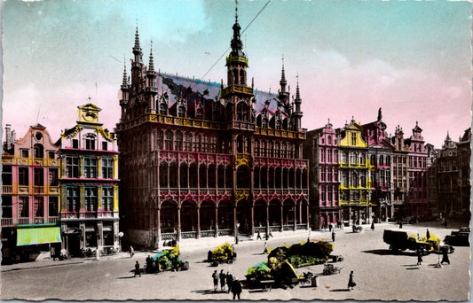 Vintage Postcard Market Place King's House Brussels Belgium Unposted