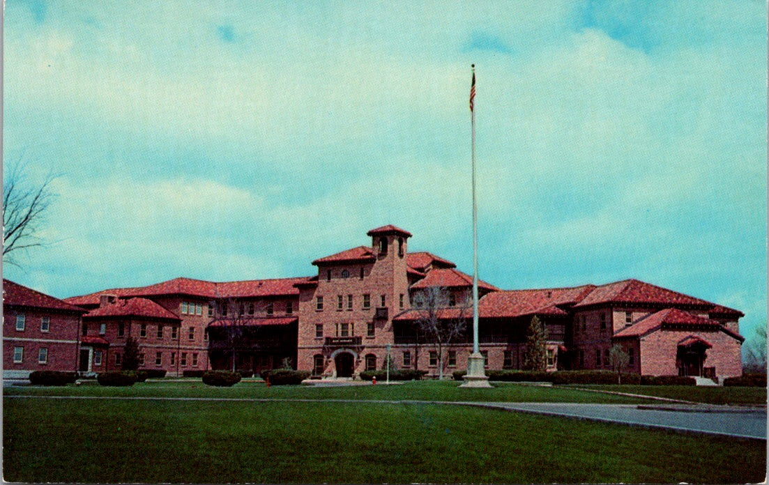 Vintage Postcard The Veterans Administration Center Cheyenne Wyoming Unposted