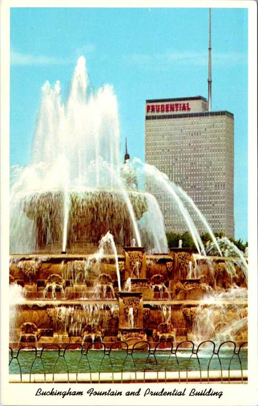 Vintage Postcard Buckingham Fountain And Prudential Building Chicago Illinois