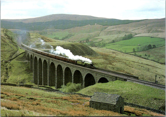 Vintage Postcard Settle Carlisle Railway No 4472 Flying Scotman England Unposted