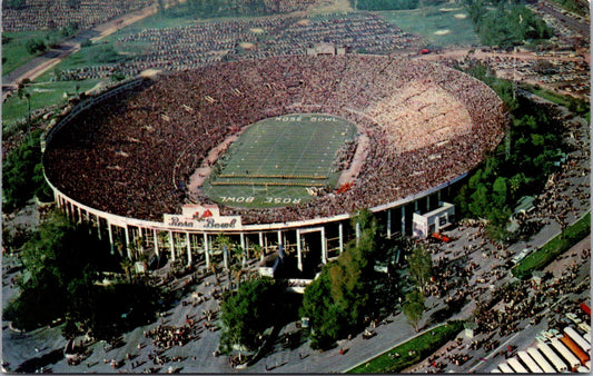 Vintage Postcard Rose Bowl Pasadena California Scene Of The Annual Football