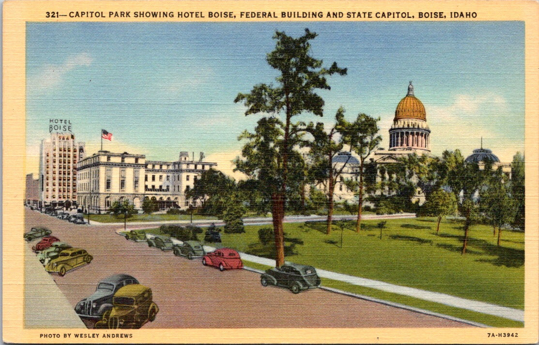 Vintage Postcard Capitol Park Showing Hotel Boise Federal Building State Capitol