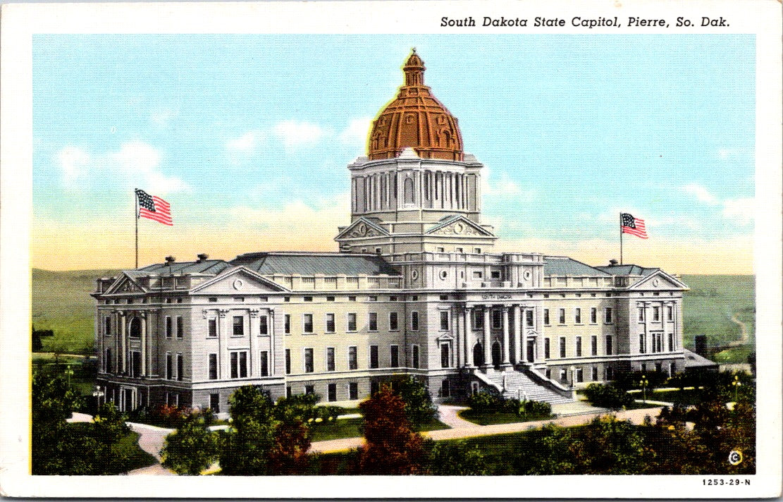 Vintage Postcard South Dakota States Capitol Pierre United States Unposted