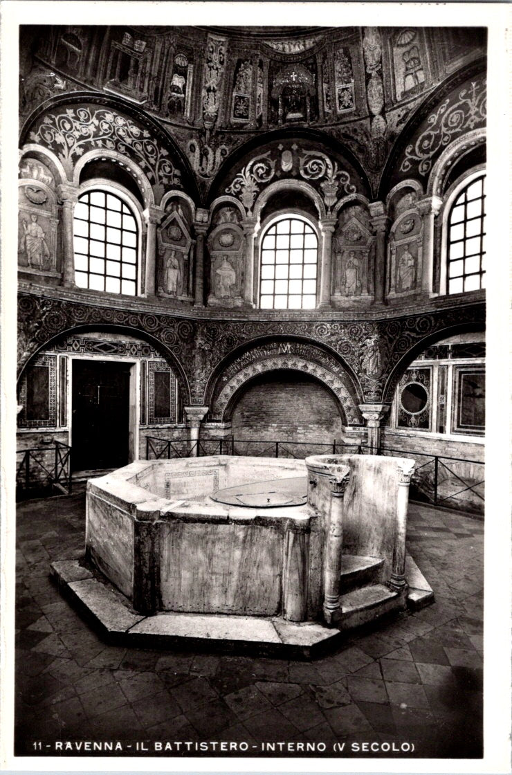 Vintage Postcard Interior Of The Baptistry Ravenna Italy Unposted