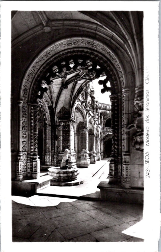 Vintage Postcard The Cloister Jerónimos Monastery Lisbon Portugal Unposted