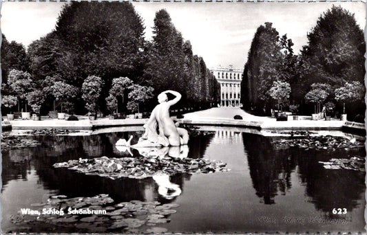 Vintage Postcard Schönbrunn Palace Vienna Austria Unposted