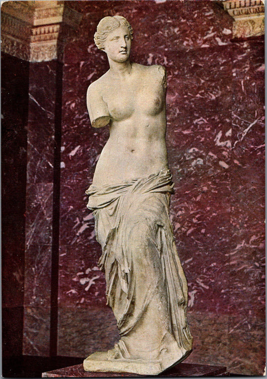 Vintage Postcard Venus de Milo Discovered In 1820 In The Island Of Melos France