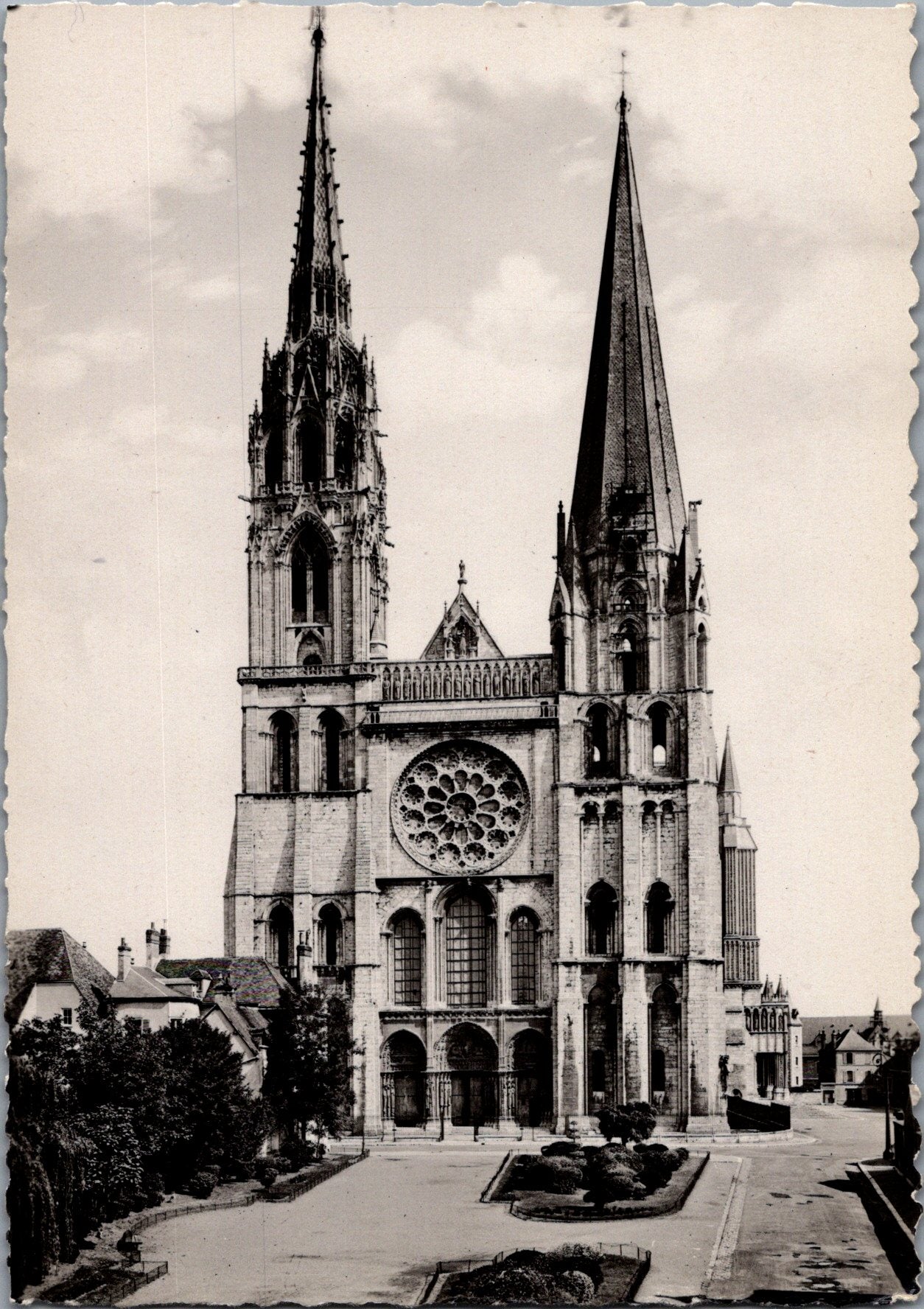 Vintage Postcard Cathedral Of Our Lady Of Chartres Eure-et-Loir France Unposted