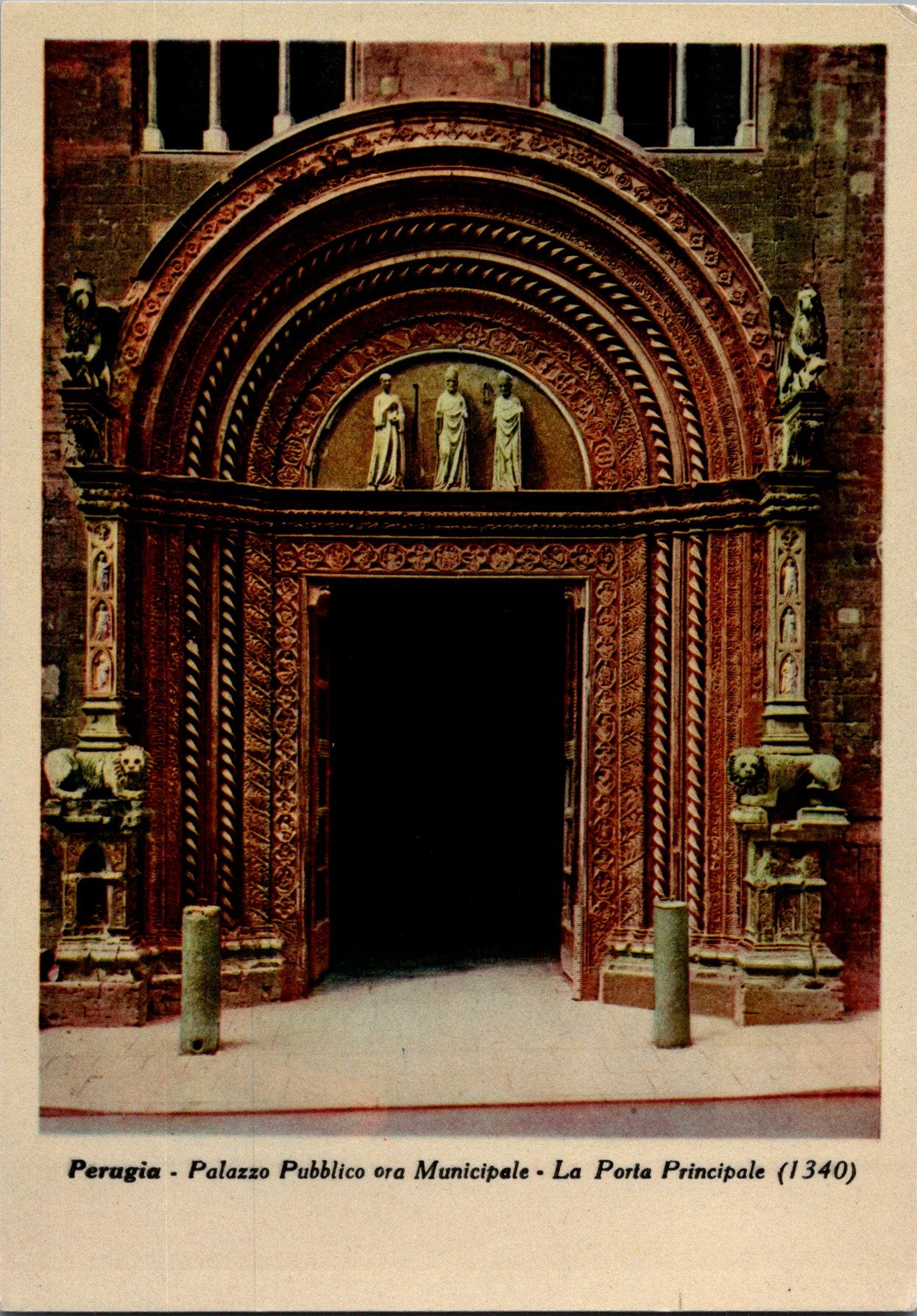 Vintage Postcard The Main Door Municipal Public Building Perugia Italy Unposted