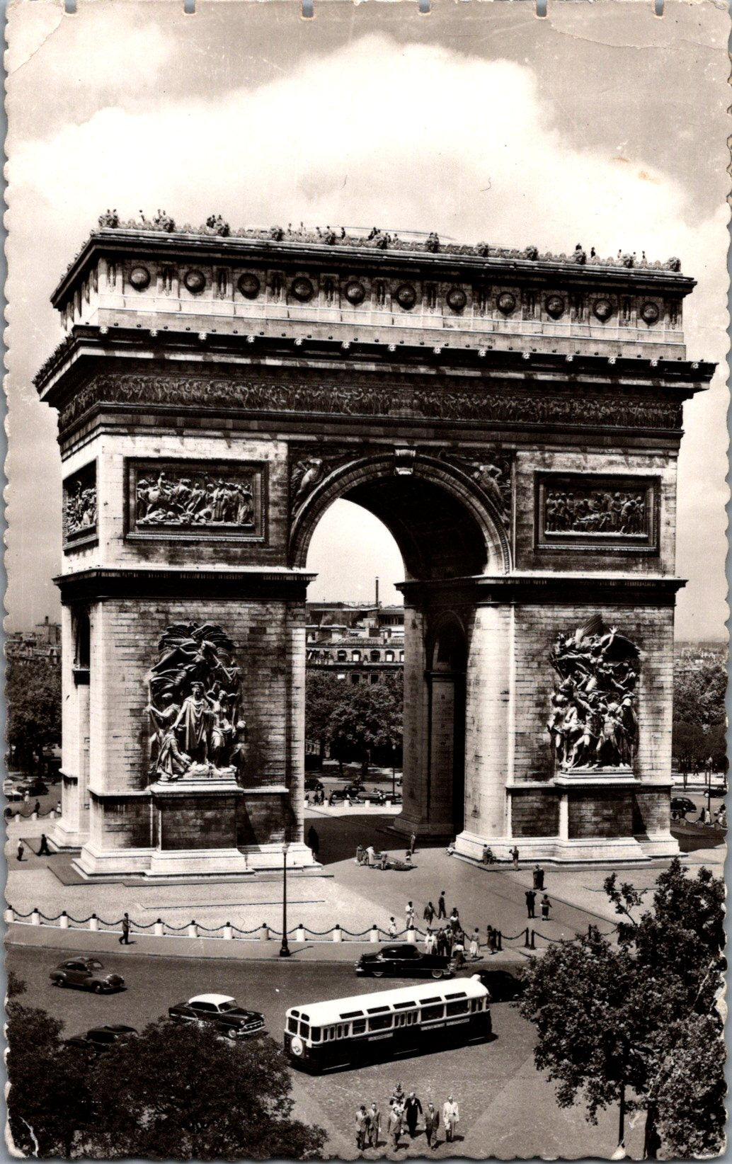 Vintage Postcard The Triumphal Arch Paris France Posted 1964