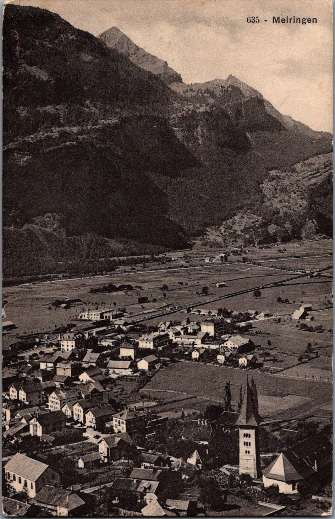 Vintage Postcard Aerial View Of Meiringen Municipality In Switzerland Unposted