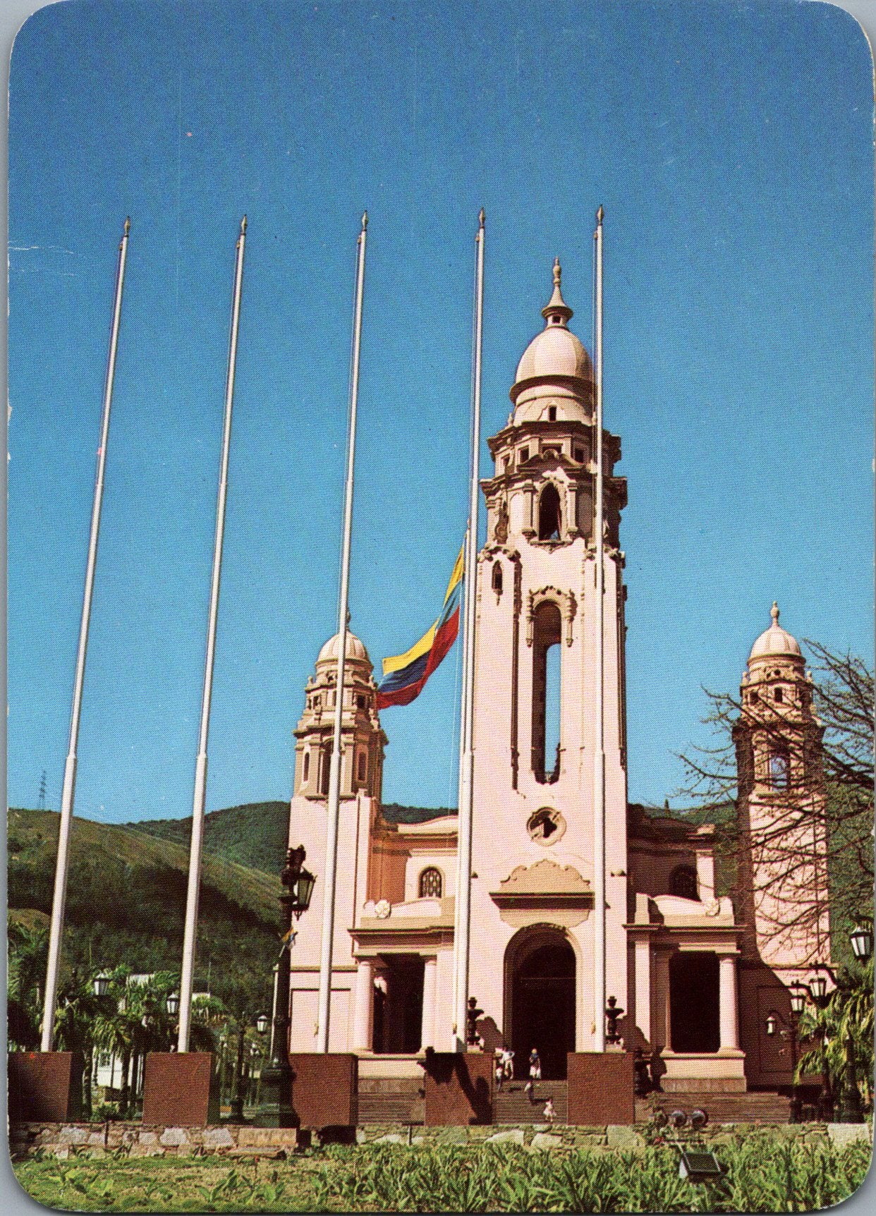 Vintage Postcard The National Museum Caracas Venezuela Unposted