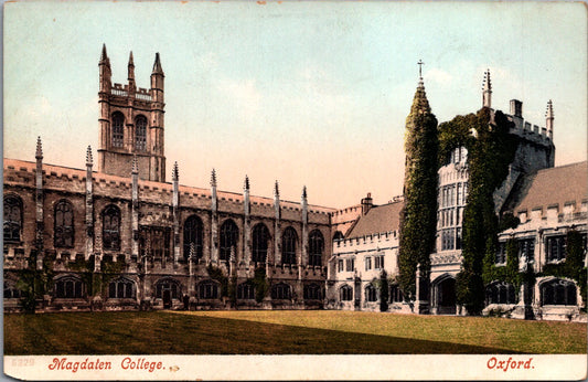 Vintage Postcard The Magdalen College Oxford England United Kingdom Unposted