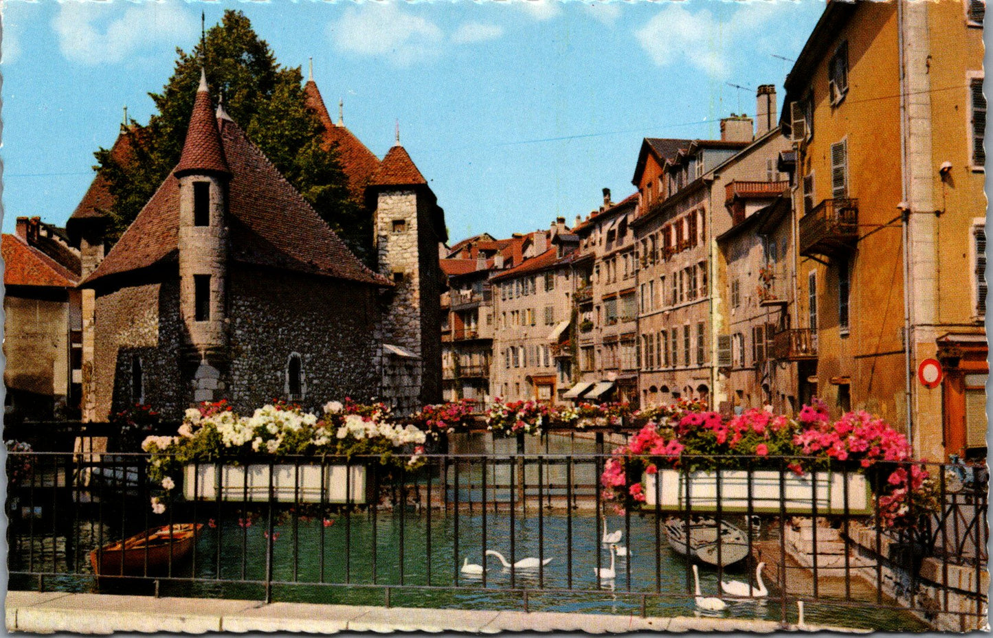 Vintage Postcard Old Districts And Thiou canal Palais de l'Isle Annecy France