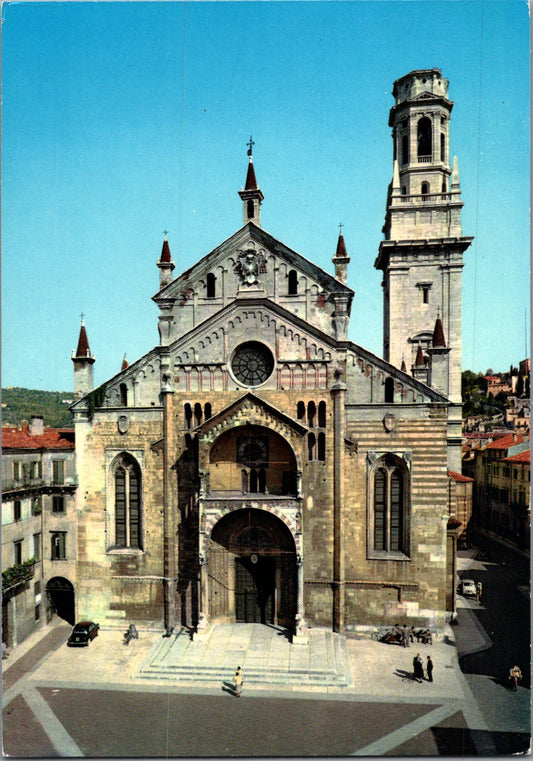 Vintage Postcard Dome Verona Cathedral Italy Unposted