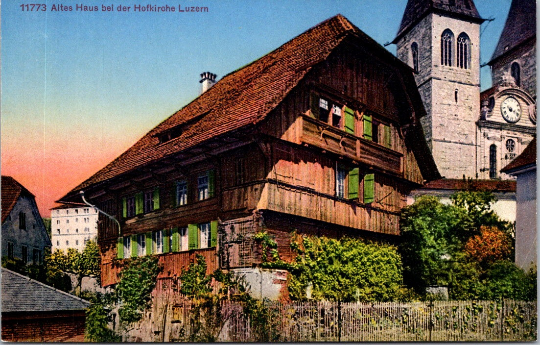 Vintage Postcard Old House Lucerne Courtyard Church Switzerland Unposted