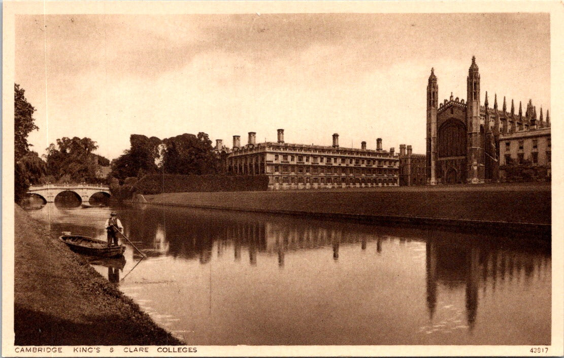 Vintage Postcard King's And Clare College Cambridge England Unposted