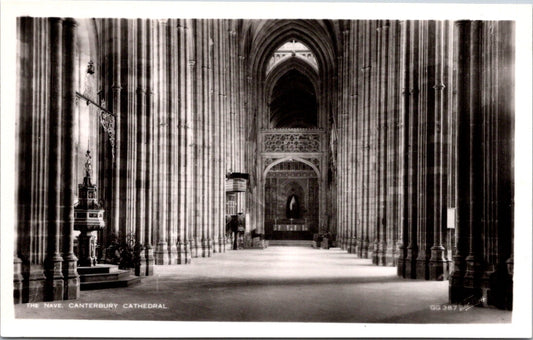 Postcard Vintage The Nave Canterbury Cathedral England United Kingdom Unposted