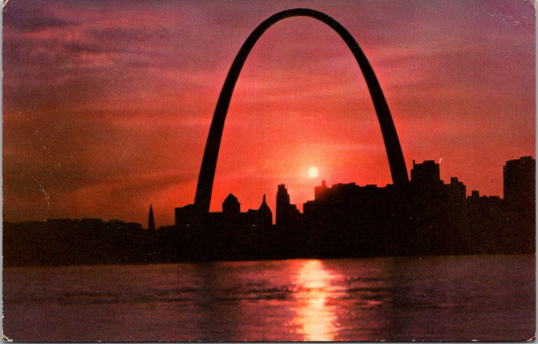 Vintage Postcard Gateway Arch Sunset Mississippi River Saint Louis Missouri