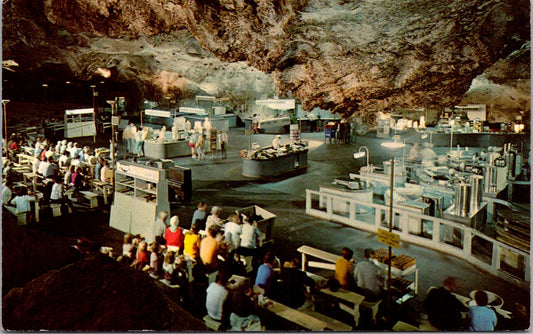 Vintage Postcard Lunch Room Carlsbad Caverns National Park New Mexico Unposted