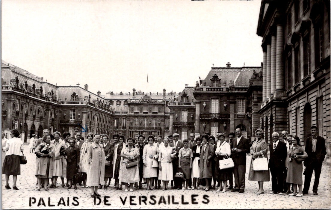 Vintage Postcard At Palace Of Versailles Royal Residence France Unposted