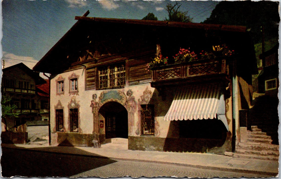 Vintage Postcard The Old House Garmisch Partenkirchen Germany Unposted