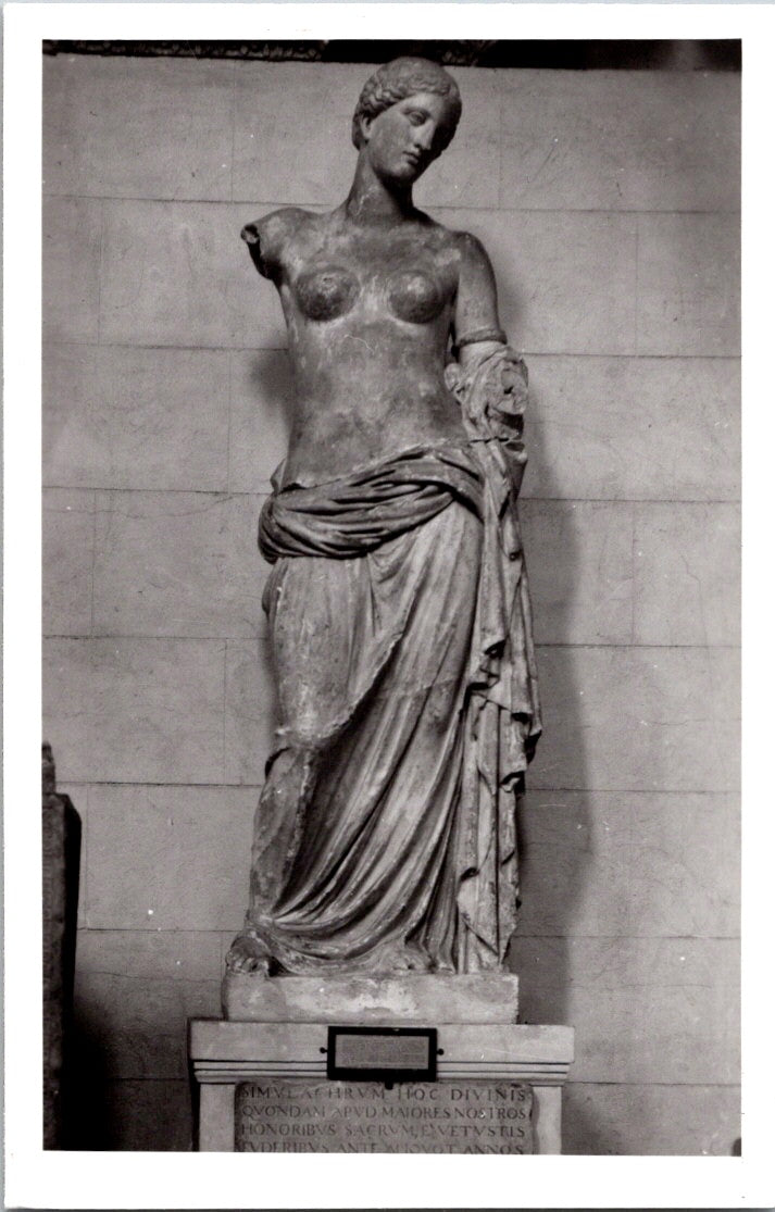 Vintage Postcard A Sculpture At Maison Carrée Temple Nimes France Unposted