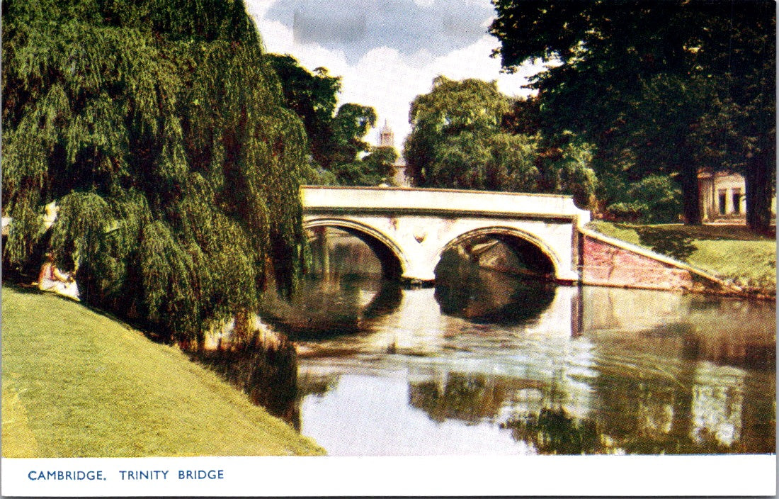 Vintage Postcard The Trinity Bridge Cambridge England United Kingdom Unposted