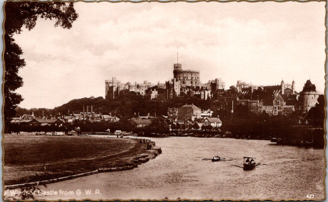 Vintage Postcard Windsor Castle From Great Western Railway England Unposted