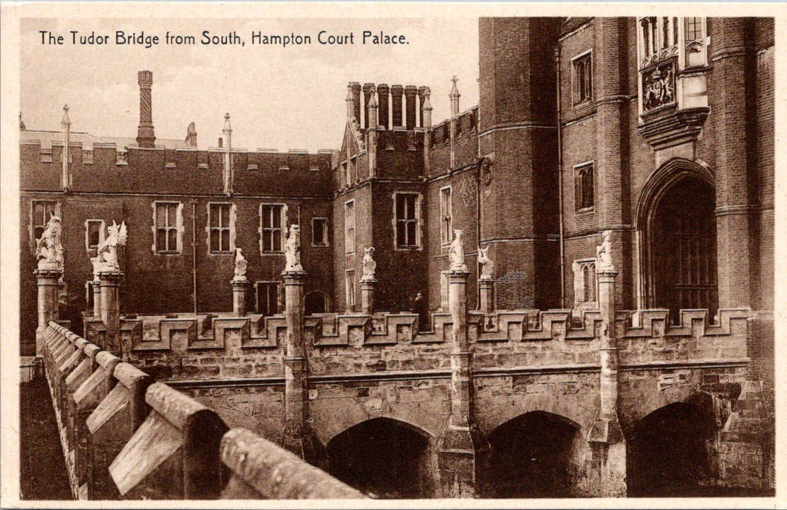 Vintage Postcard The Tudor Bridge From South At Hampton Court Palace Unposted