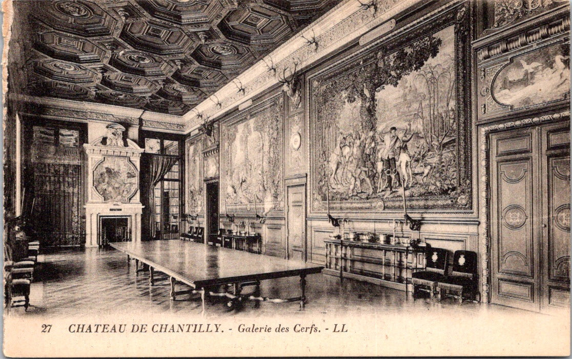 Vintage Postcard The Galerie des Cerfs Château de Chantilly France Unposted