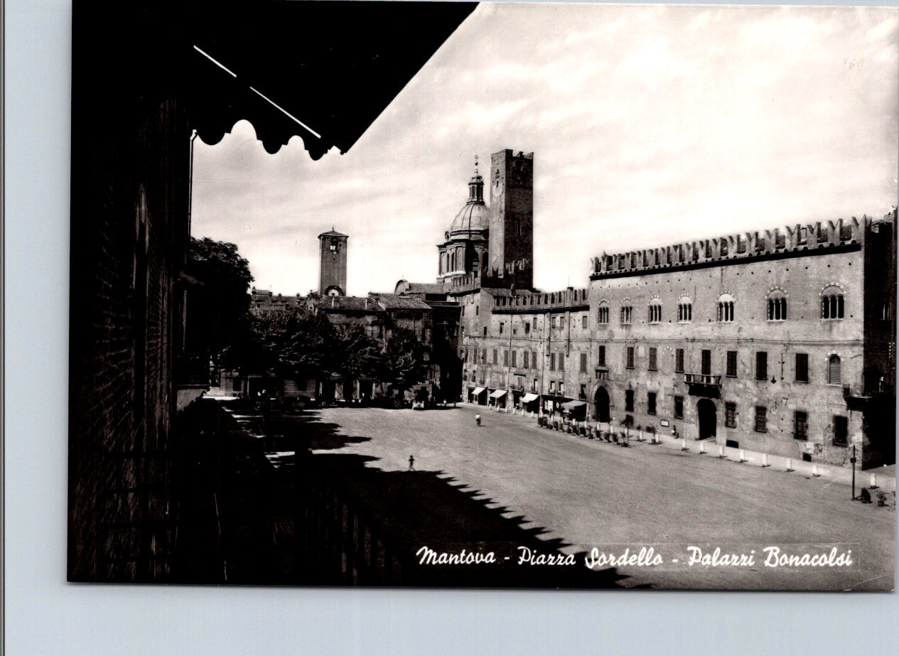 Vintage Postcard Palazzo Bonacolsi Piazza Sordello Mantua Italy Unposted