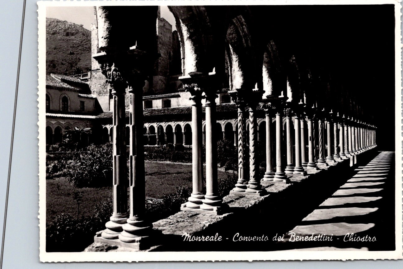 Vintage Postcard Cloister Convent Of Benedettini Monreale Italy Unposted