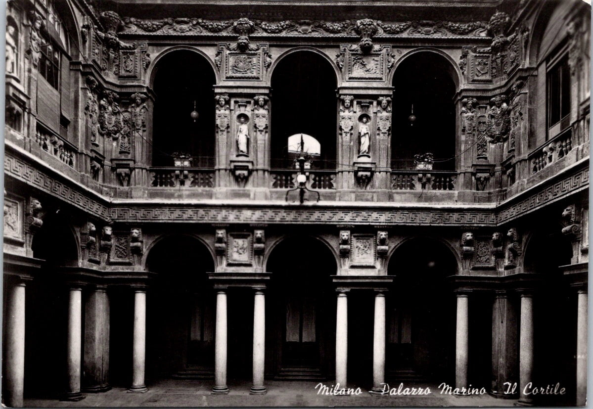 Vintage Postcard The Courtyard Palazzo Marino Milan Italy Unposted