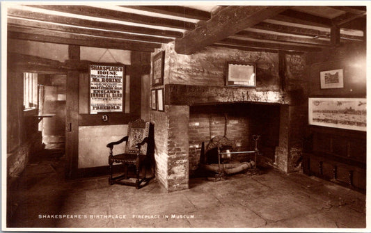 Vintage Postcard Shakespeare's Birth Place Fireplace In Museum England Unposted