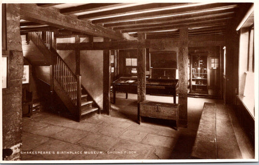 Vintage Postcard Ground Floor Shakespeare's Birthplace Museum England Unposted