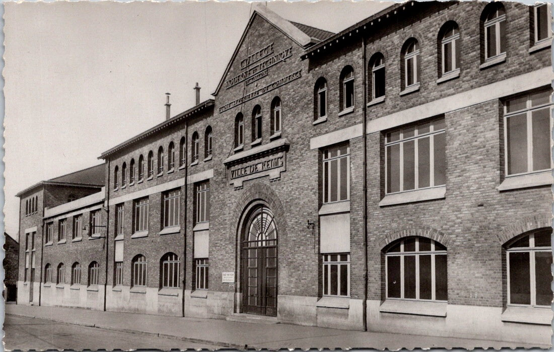 Vintgae Postcard The Modern Technical College Reims France Unposted