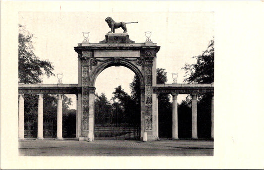 Vintage Postcard The Entrance Gates Syon House England United Kingdom Unposted