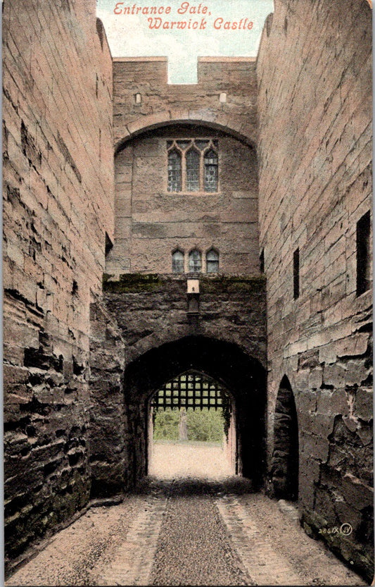 Vintage Postcard Entrance Gate Warwick Castle England United Kingdom Unposted