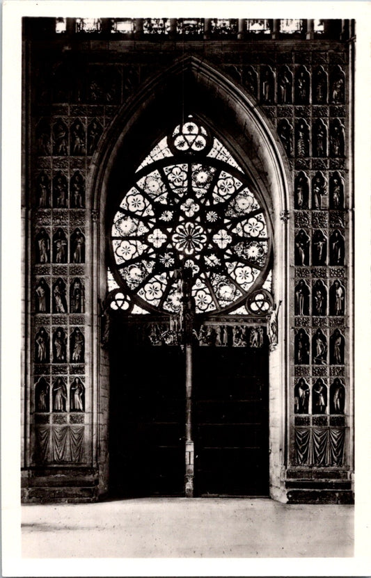 Vintage Postcard Interior Of Reims Cathedral The Reverse Of Large Portal France