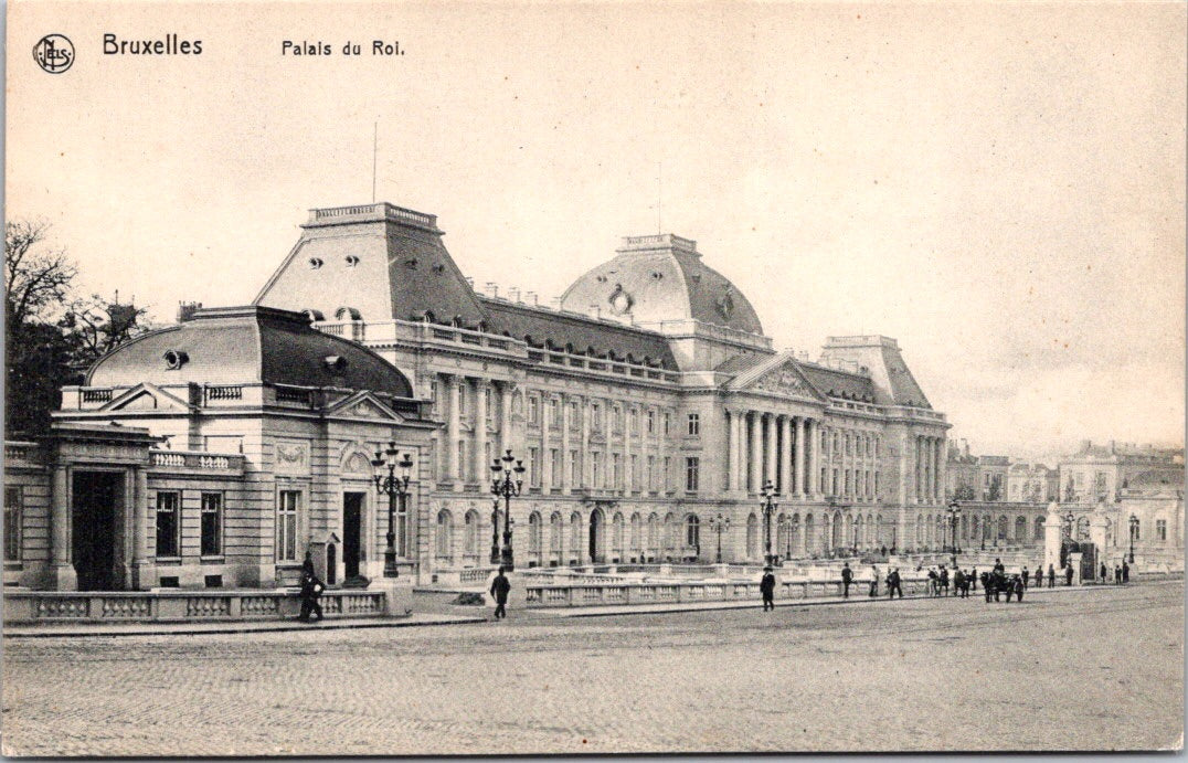 Vintage Postcard The King's Palace Brussels Municipality In Belgium Unposted